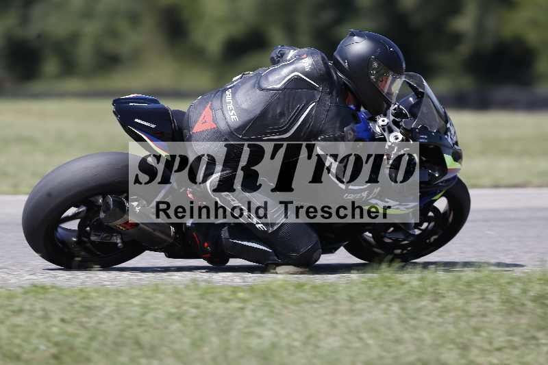 /44 09.08.2025 Plüss Moto Sport ADR/Freies Fahren/backside